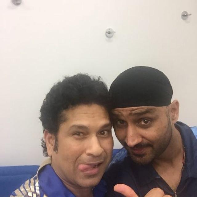 sachin_rt's tweet image. Celebration @mipaltan ... Showed the Mumbai spirit in making to the finals