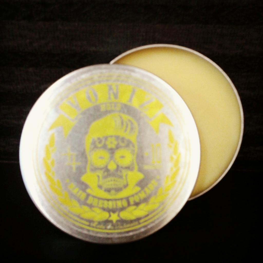 Ready juga <a href="/VonizPomade/">Voniz Pomade</a> HOLD, di produksi terbatas tiap bulan nya, grab it or loose it ! Info : 0813-1975-7910