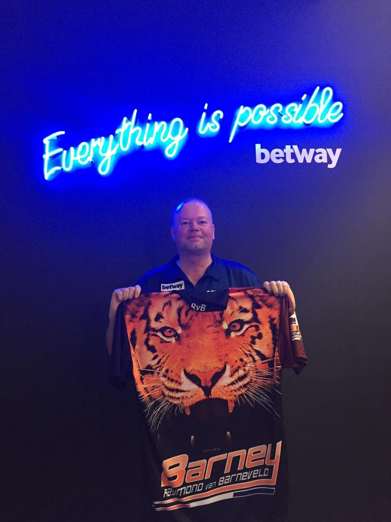 Raybar180's tweet photo. Eye of the Tiger! I'm ready for the Play-Offs tomorrow night at the O2! Like my new shirt? #barneyarmy #teambarney http://t.co/gURVHLdFhk