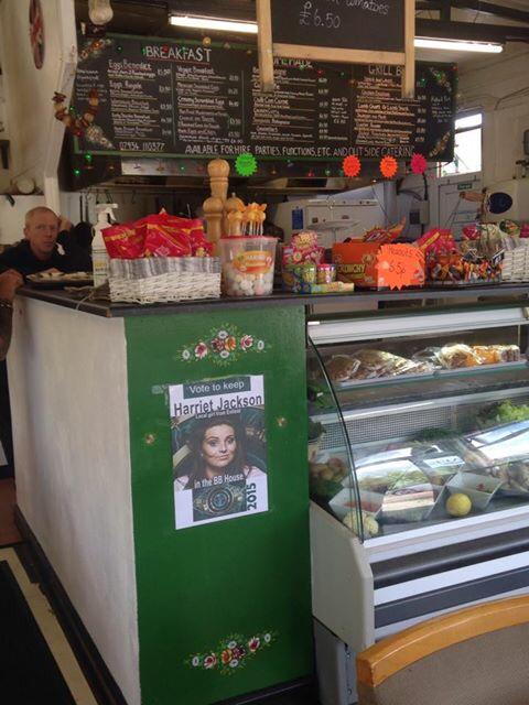 harrietjackson0's tweet photo. My work !! The narrow boat cafe supporting me to win big brother this year !! #BBHarriet #teamharribo #Our_Arry http://t.co/7XXSFRlSPN