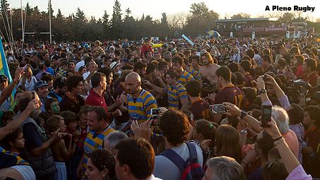 La imperdible columna de <a href="/frankiedeges/">Frankie Deges</a>: "El fútbol duele, el rugby sana"
bit.ly/1Ll7Sm9