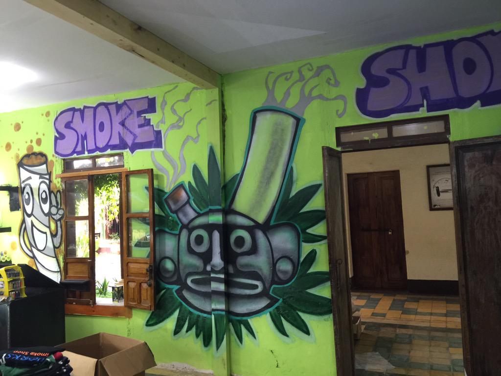 GlassWorksgt's tweet photo. Ya abrimos en antigua guatemala gran fiesta de apertura este fin de semana  nido antigueno enfrente de dona luisa http://t.co/ENoO4ZnIdU