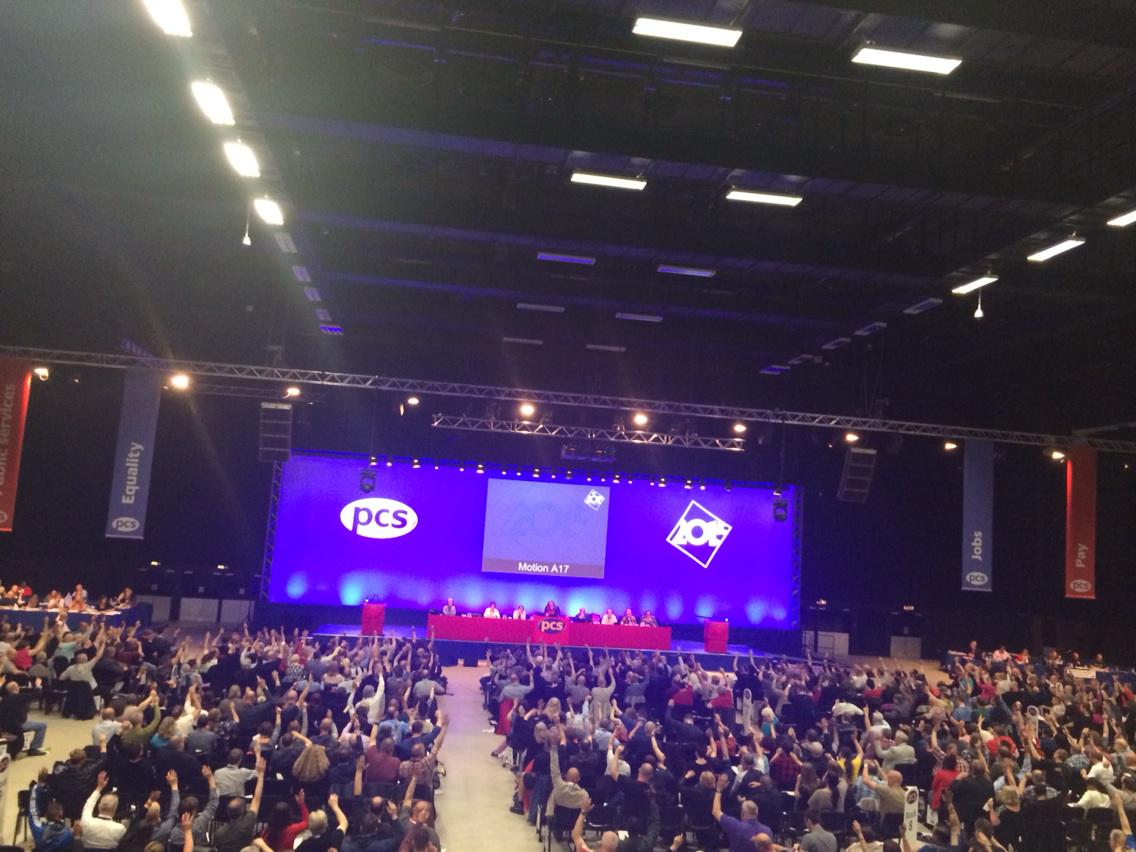 resistunite's tweet photo. Unanimous vote to escalate support for the National Gallery dispute @pcs_union #pcsadc #solidarity @NGNotForSale #PCS http://t.co/KBiKaaszP1