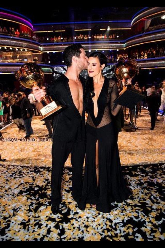 Earnshawww's tweet photo. #RumerAndVal, this season on #DWTS was by far the most outstanding ever! You 2 were #amazing! Xxxooo http://t.co/62gciSwgL0