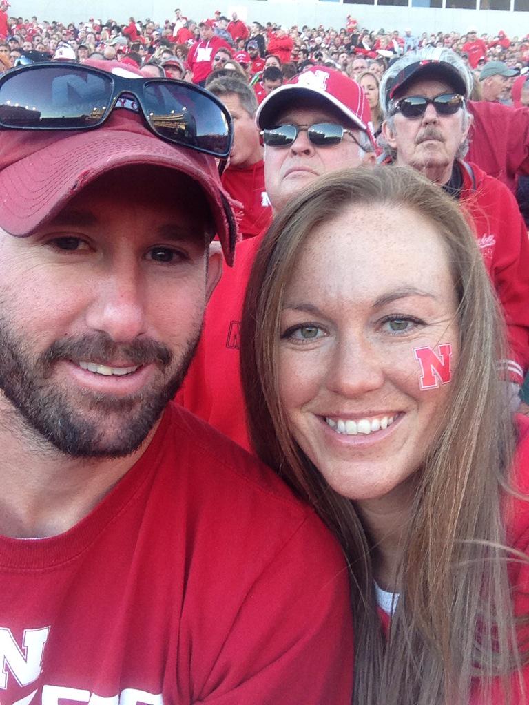 VickiPelan's tweet photo. @KZKX969 #pitpal #wingman we love college football games! http://t.co/lr1F74IM0c
