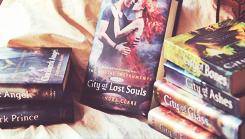 richiehabla's tweet photo. Book Series Recommendation: The Mortal Instruments by Cassandra Clare http://t.co/oMiYOaWKxS