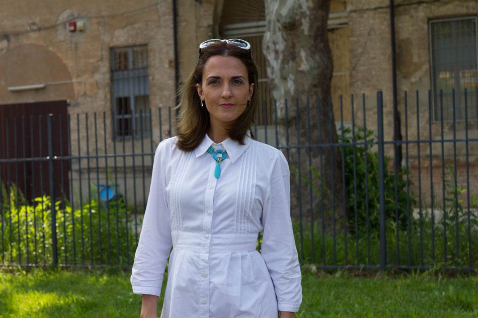 MaggieDallosped's tweet photo. Shirt Dress, how to wear on my fashion blog http://t.co/9cf0QEIhMG  Maggie Dallospedale international fashion blogger http://t.co/poypuTnH0e