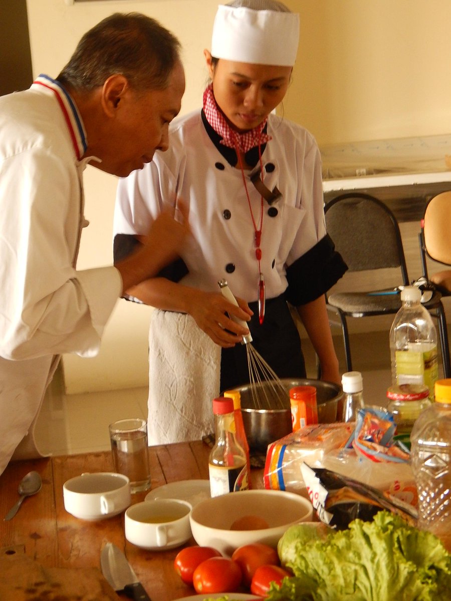 Horison_School's tweet photo. Bp.Iskandar on the spot :) http://t.co/Za3lcPfjEA