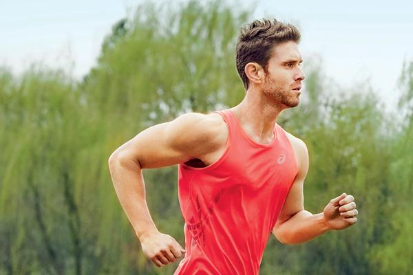 runnersworld's tweet photo. Use this tool to figure out what to wear on your run today: http://t.co/8cXw126dht http://t.co/hrDhfgZSRk
