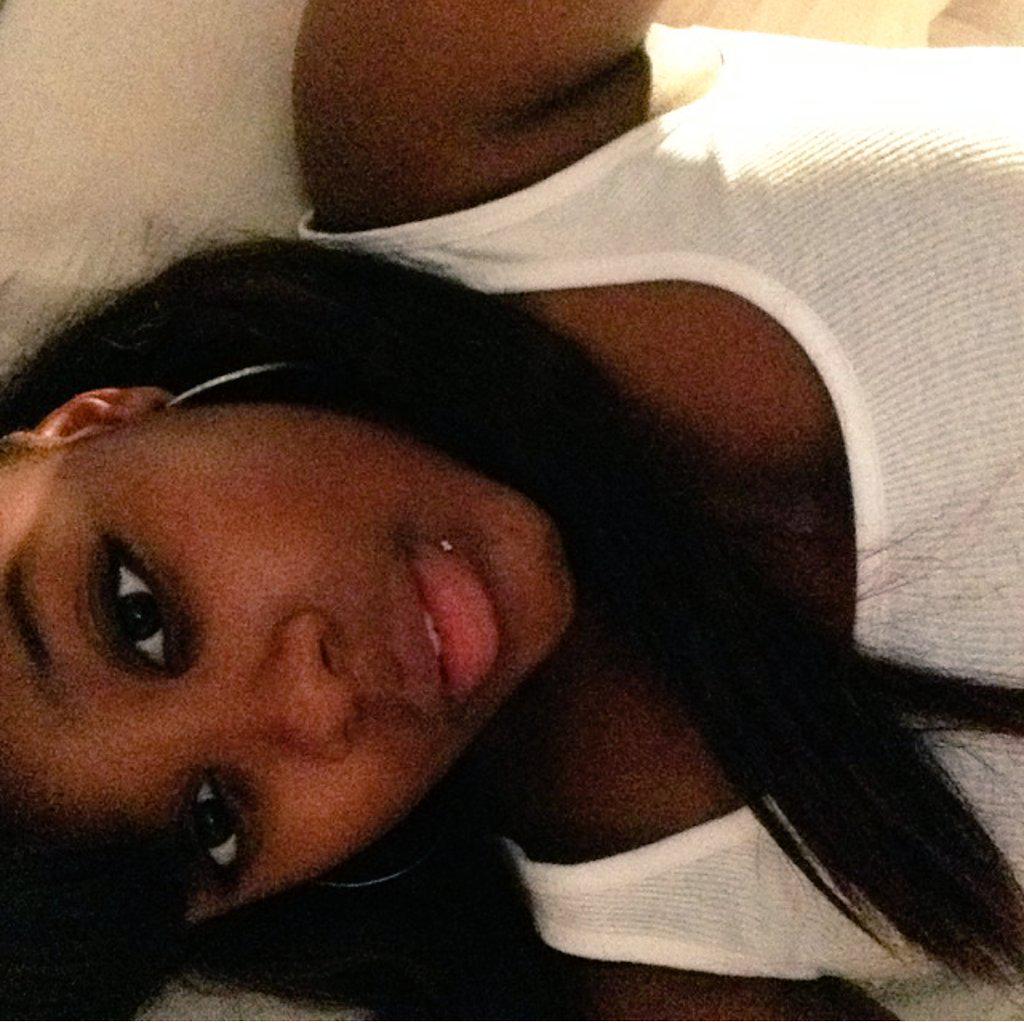 keishaRosexXx's tweet photo. I'ma teach you something they don't teach you in school 💕 http://t.co/gCxpjfnWJs