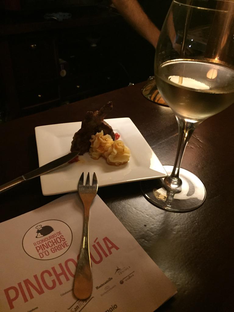 JulieMansi's tweet photo. Ruta de pinchos OGrove #sensairdovao http://t.co/hhQ8pcmR8T