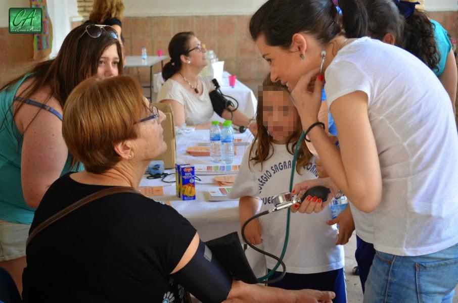 UDM_Puebla's tweet photo. Imágenes de la  3 campaña de prevención y control de la hipertensión arterial en la semana de la salud. http://t.co/XCuhim0hNX