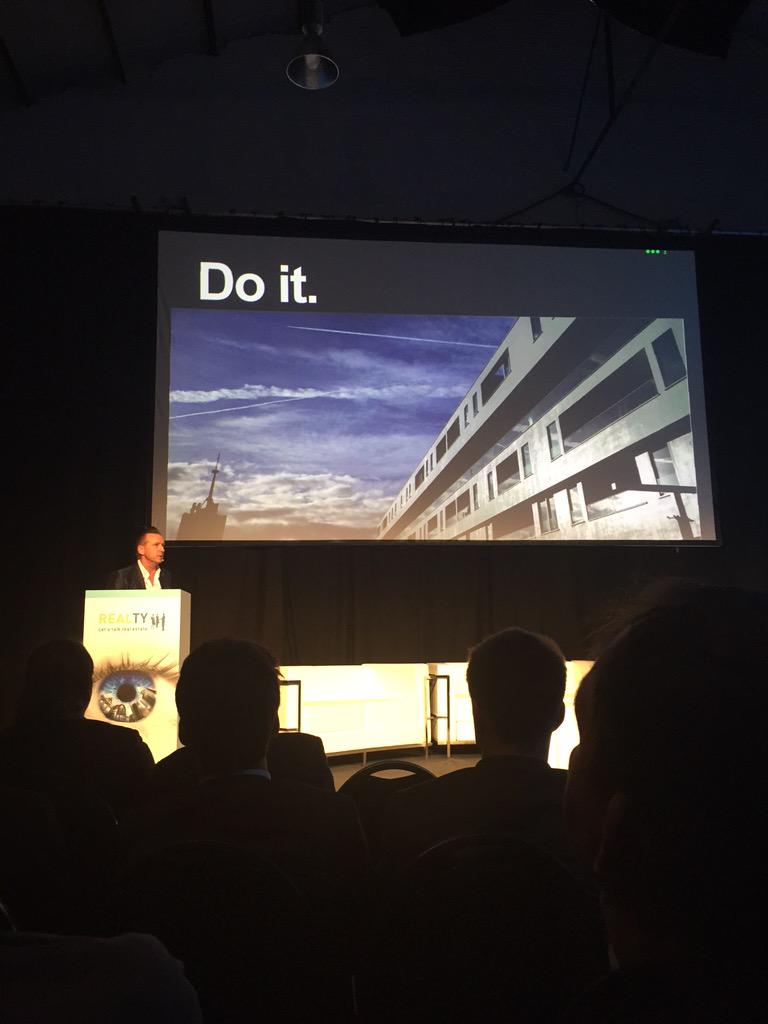 mrTimp's tweet photo. Do it. Dat vind ik ook :) #realty2015 #bringme cc @VandeberghJo @realtybrussels http://t.co/B0oCmDNjQs