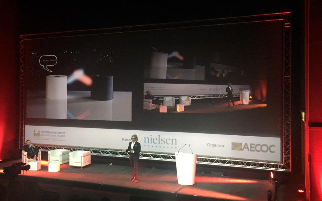 Nielsen_InigoGA's tweet photo. Cómo darle la vuelta a un producto "aburrido" y crear en su compra un link #emocional #tmkt15 #renova http://t.co/t8y0eiSQXa