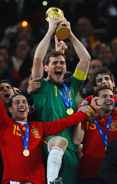 Happy 34th birthday to Real Madrid and Spain legend, Iker Casillas! 