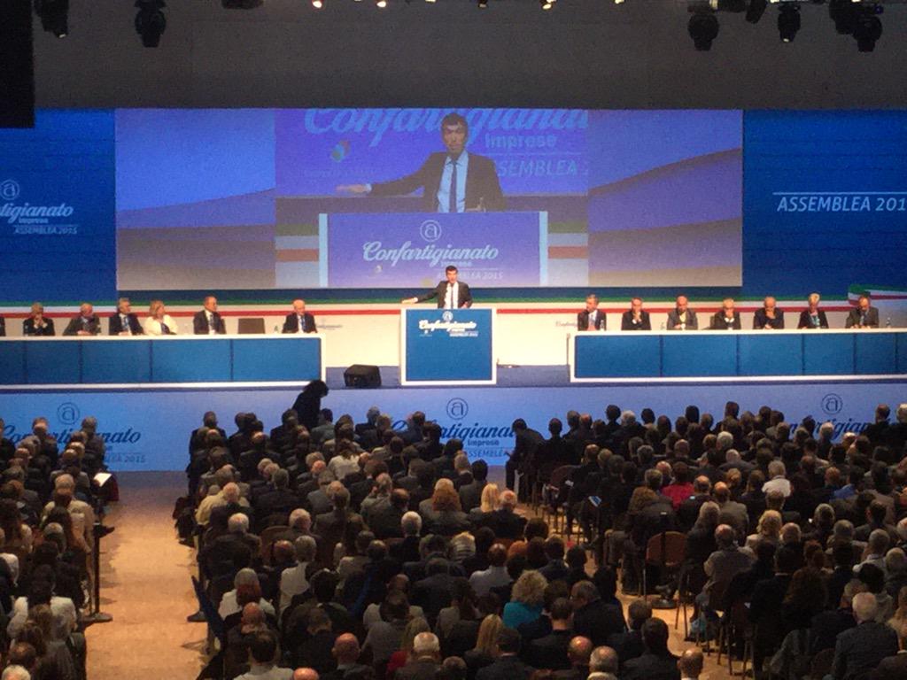 #Assemblea2015 #Confartigianato, <a href="/maumartina/">Maurizio Martina</a>: "Arrivano primi segnali positivi che sia anno della svolta economica"