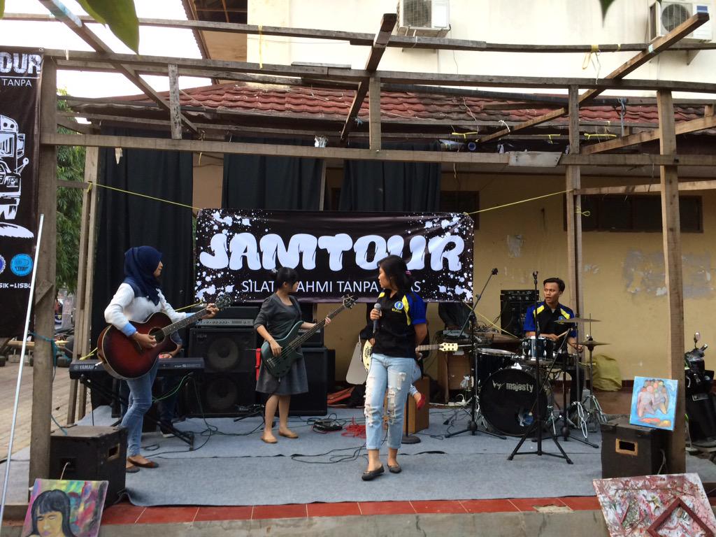 Nah ini dia band ke4 jamtour ada teteh-teteh cantik dari <a href="/ERPHEofficial/">REBEL PUBERTY</a> !! Ayo semua merapattt