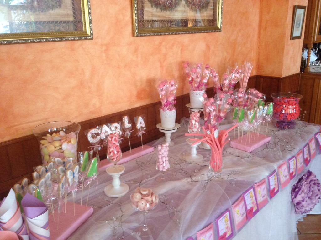 mariolaaznar's tweet photo. Otra mesa de chuches para la comunión de Carla que quedaron todos los niños muy contentos http://t.co/TDZLEe7t8v
