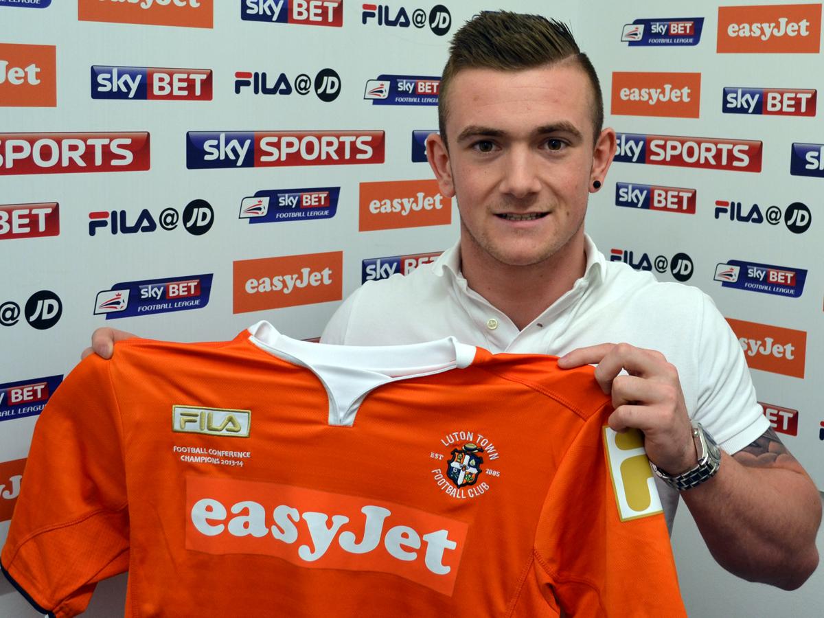 LutonTown's tweet photo. So please give a warm welcome to our first new signing of the close season: @jackmarriott94! http://t.co/GcyCBGctTJ. http://t.co/vqqCk81u7q