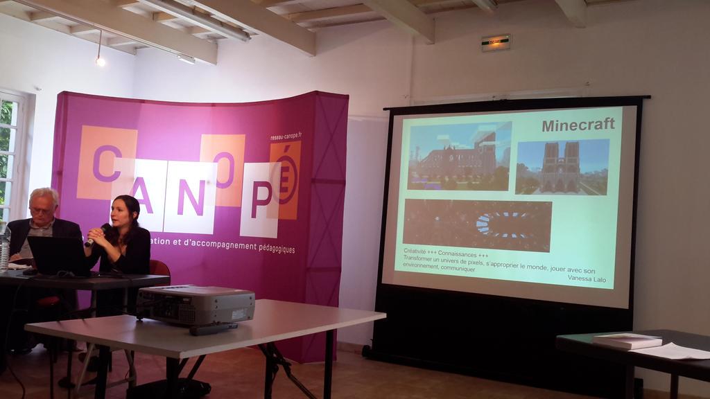 CapCdi's tweet image. #jeuxserieux av @Vanessa_Lalo tester Minecraft / Minetest, Braid, Fez, Botanicula, Monument valley, Portal...
#docs91