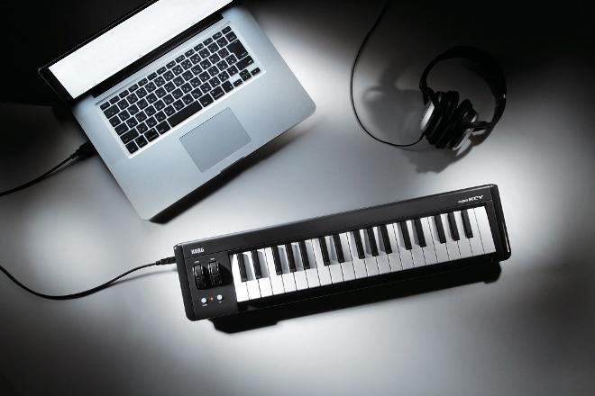 180fact's tweet photo. Google Chrome adds MIDI support for making music in your browser: http://t.co/tgDnh7LHNa http://t.co/ysSflp2nMS