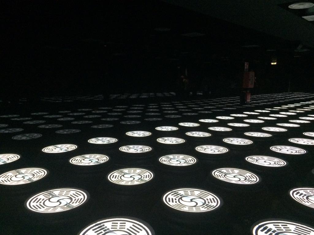 rachelequel's tweet photo. Come si può nutrire il mondo? @koreapavilion20 risponde così... #gNeLab a me sinceramente non sembra una risposta http://t.co/XX1L3moTwW