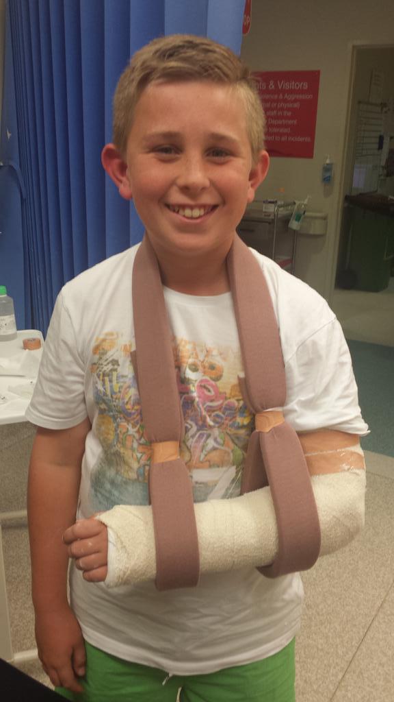 RodNewellDG's tweet photo. First time i tell Master 12 he can ride his scooter to school and this happens #gladhehadhishelmuton #2breaks http://t.co/83Dw4ol54L