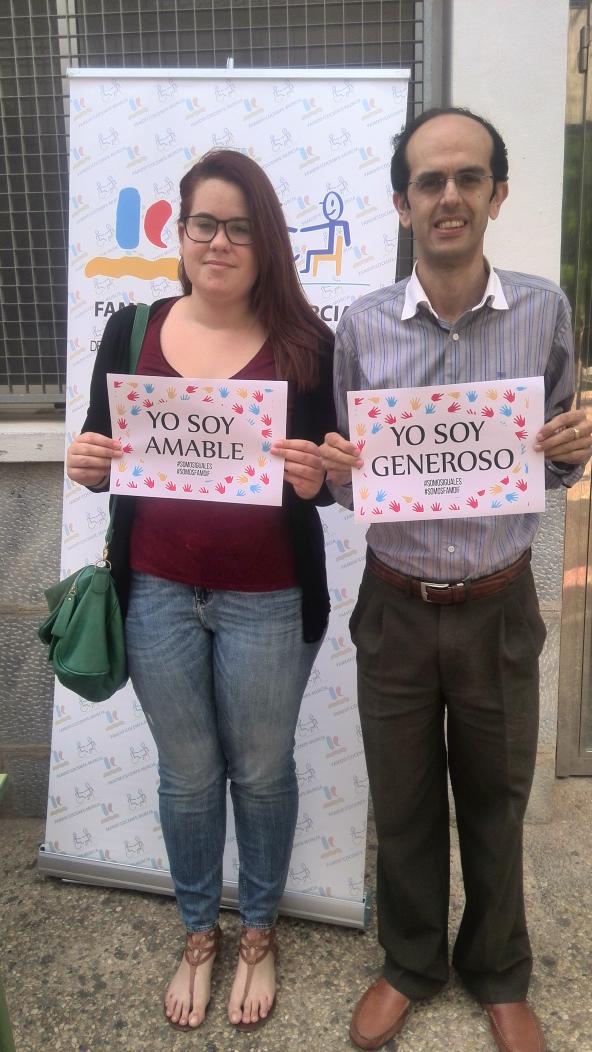 FAMDIF's tweet photo. Los mejores de hoy... Los estudiantes de minas!!!! Gracias Esther!!!! #SOMOSIGUALES #SOMOSFAMDIF http://t.co/JekMCrWDYp
