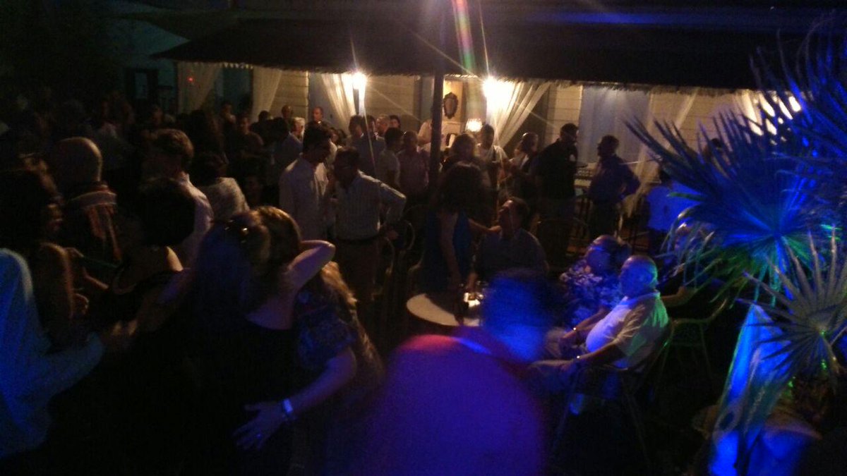 antoniomanuelp's tweet photo. Me siento orgulloso de todo el apoyo que recibimos anoche. Gracias! http://t.co/ZgETbJMlAo http://t.co/1LzF8zNzzD
