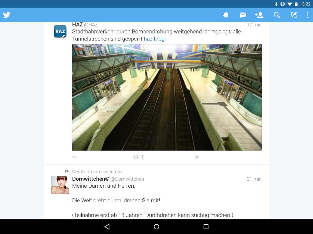 kiksenheim's tweet image. Timing ist alles.
@haz @dornwittchen
#Hannover
#Bombenstimmung