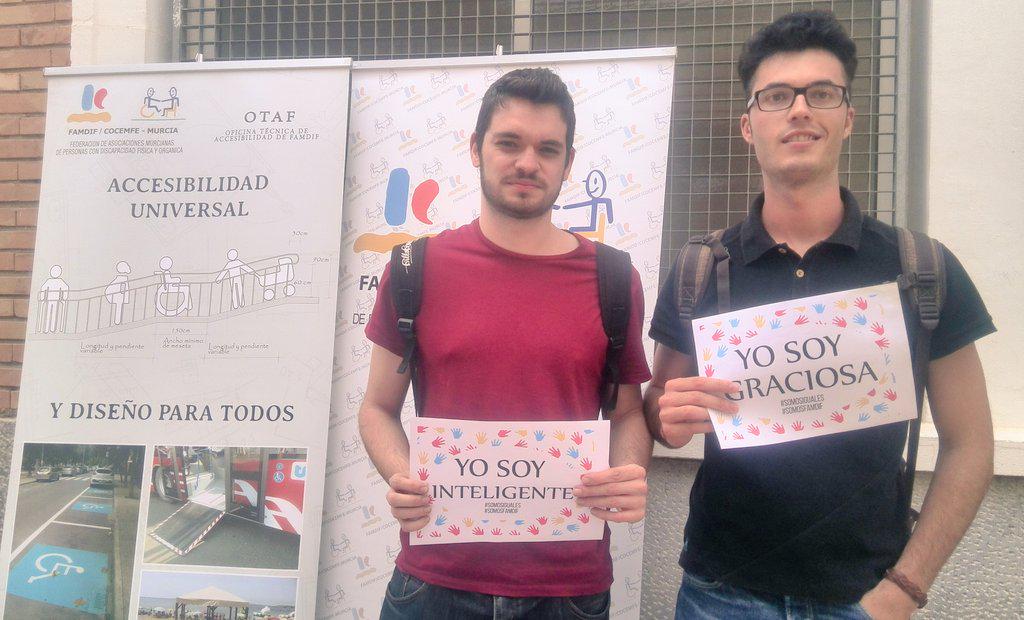 FAMDIF's tweet photo. Graciosas o graciosos!! Ellos pueden ser lo que quieran!!! Gracias chicos por participar!! #somosiguales #somosfamdif http://t.co/TLYbo2JNuD