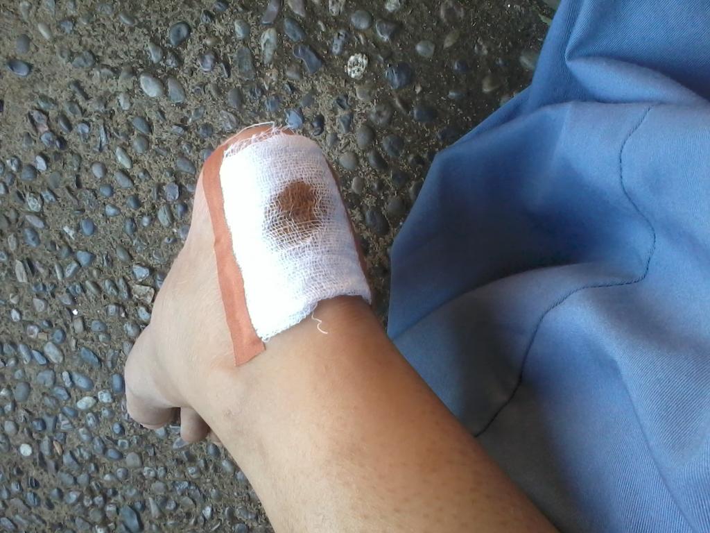 FafaFarida_'s tweet photo. Gws pa... http://t.co/H37fVzmeHO