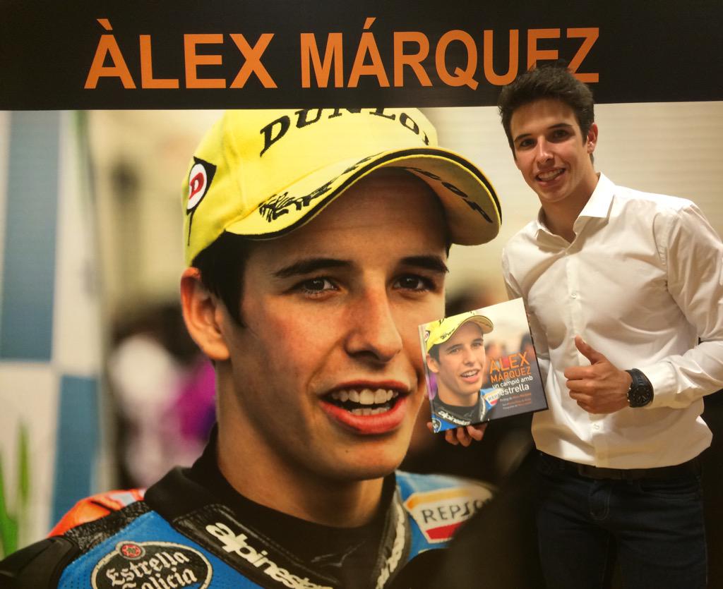 alexmarquez73's tweet photo. Os presento este bonito recuerdo del título de 2014. / I introduce you this book, great memories from Moto3 title. 👍 http://t.co/WwBQ6WFhlX