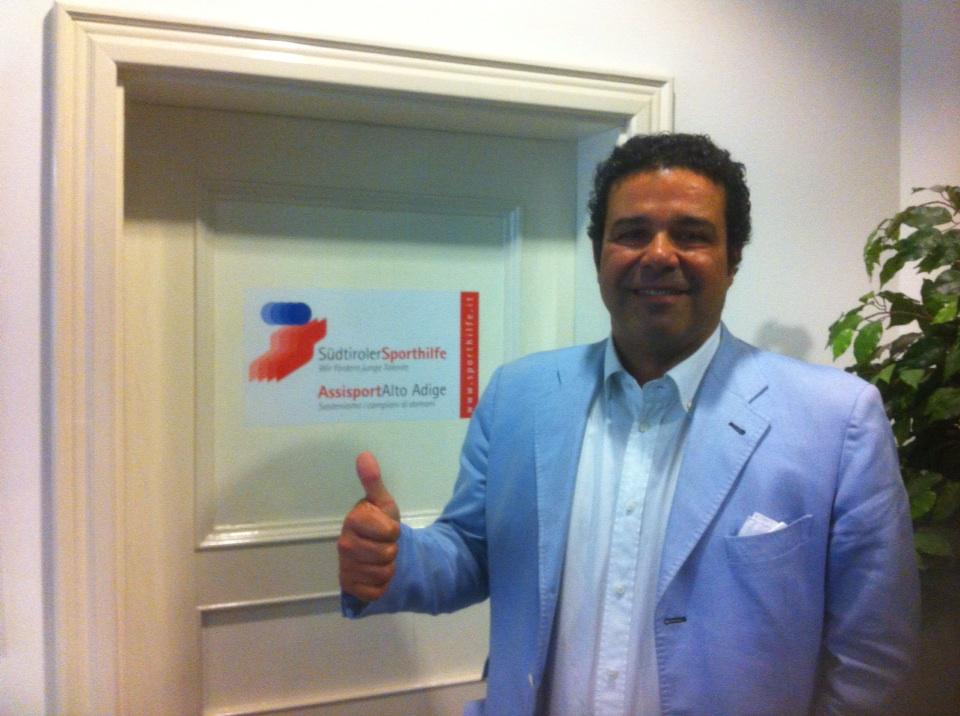 RaiBZSport's tweet photo. Unternehmer Giovanni #Podini ist neuer Präsident der Südtiroler @sporthilfe_it @RaiSuedtirol http://t.co/cvf7Fz1TRK