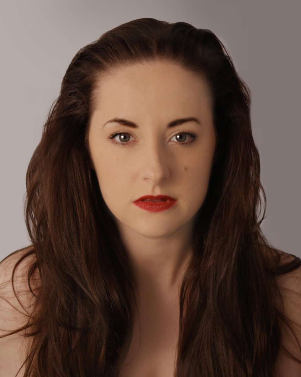 A finished photo of <a href="/ChelseaTalbot/">Chelsea talbot</a> !
#headshot #headshots #actor #red #lipstick
