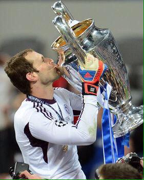 Happy birthday to Chelsea legend Petr Cech who turned 33 years today    