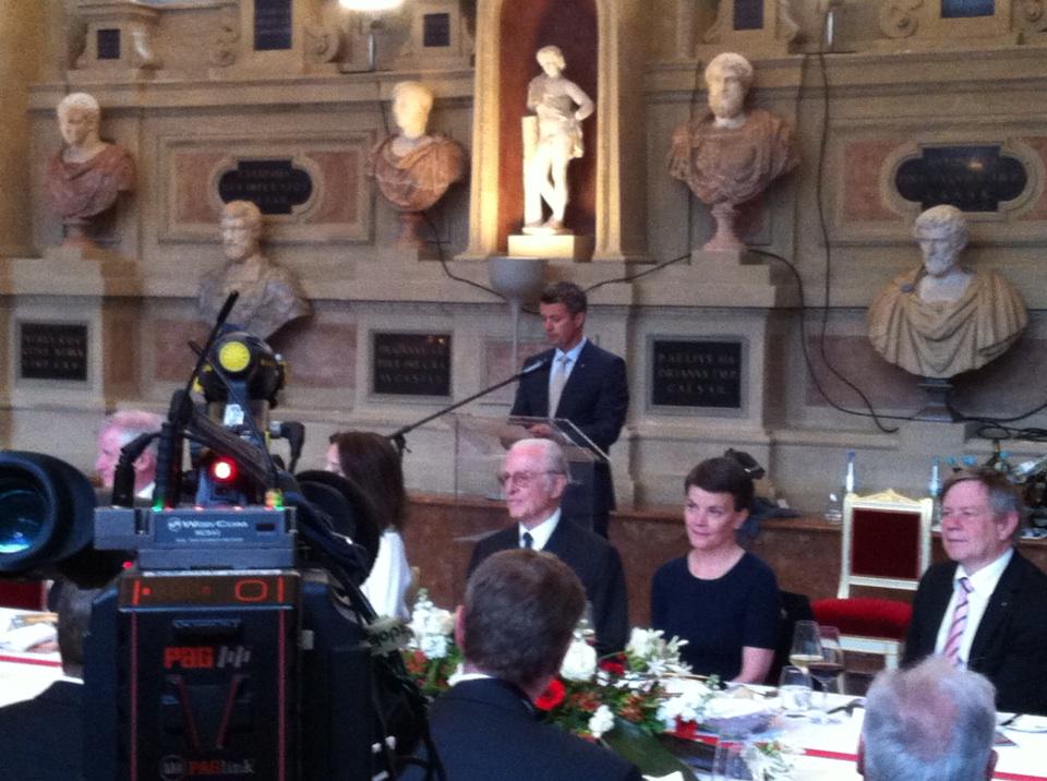 Dänisches Kronprinzenpaar in Bayern: Frederik spricht Deutsch.