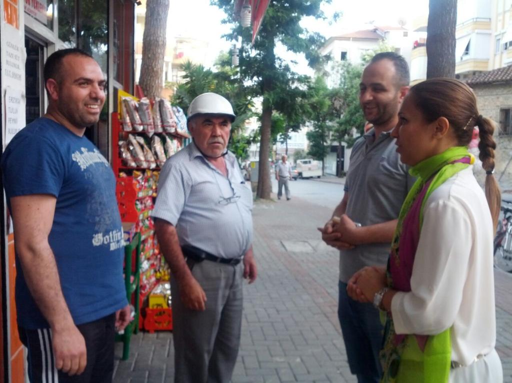gokcenenc07's tweet photo. Alanya Yaylayolu cd.esnaf ziyareti @lutfielvan @MevlutCavusoglu @rizasumer @AvSenaNurCelik @must http://t.co/pqx2bWzz7b