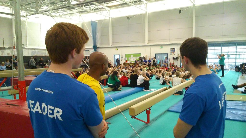GiveBack2Sport's tweet photo. Three student leaders and a whole lot of primary school gymnasts today! #pommelhorseheroes http://t.co/sTXnk9gNyJ