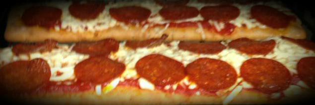 TotFoodland's tweet photo. #lunch #pizza lunch special at Tottenham Foodland is Flatbread Pepperoni pizza $1.79 a slice ... http://t.co/IokQJspaLA
