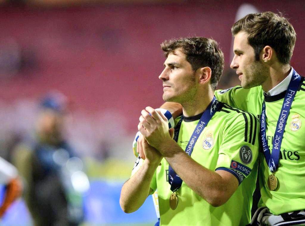 IamJesusFdez's tweet photo. Hoy es el cumple del que siempre sera un referente en la porteria.Contigo aprendí mucho ¡felicidades @CasillasWorld! http://t.co/qBK33pw48a
