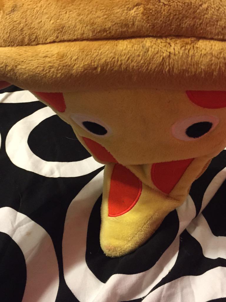pizzaplush's tweet photo. when you're sad af http://t.co/X3TUSANHMN