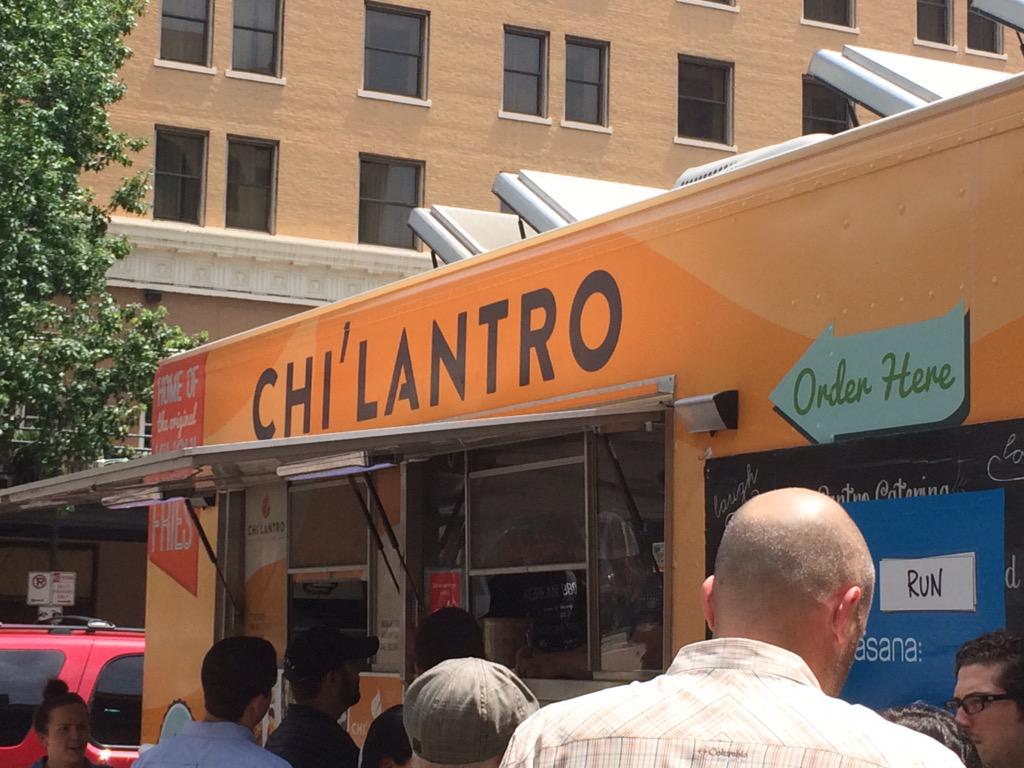 MattDapra's tweet photo. @ChiLantroBBQ has free pulled pork kimichi fries next door?! YES, please and thank you! #chilantrofied #withAsana http://t.co/xFxx5M5yTS