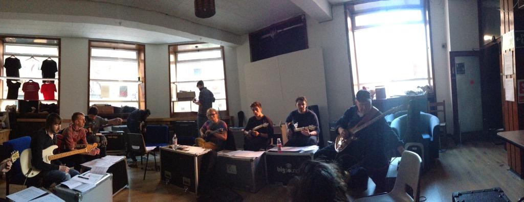 NabeenaM's tweet photo. Final rehearsal with the #ScratchElectric crew before tomorrow's show http://t.co/WNvjZakKy1
