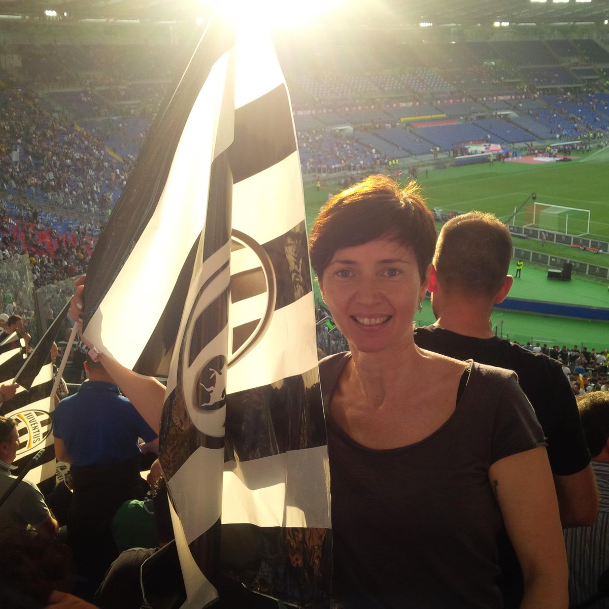 dhan_igp's tweet photo. RT @74Momi: @juventusfc #JuveLazio Forza juve! http://t.co/W7rDtuxhWa