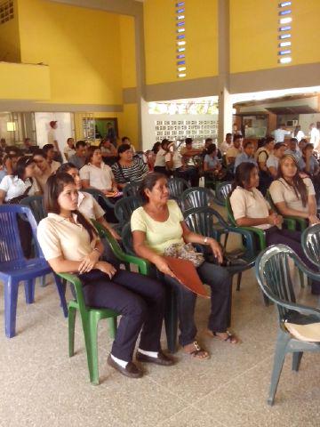 FEVEEM_Oriente's tweet photo. #MunSucre activo en la asamblea municipal rumbo al #CongresoOBEVzla2015 @JoseDSoto @OBESUCREH @FEVEEM @eirimarmalave http://t.co/q7jd4It24j