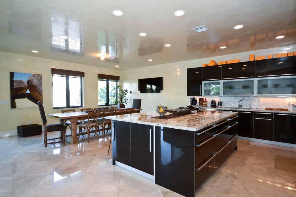eastsideluxury's tweet photo. #bocaratonwaterfront #greatdeal #bocawaterfront 
coming soon, great deal on the water, newer house, 4 br, 1.75M http://t.co/k9841jB1mt
