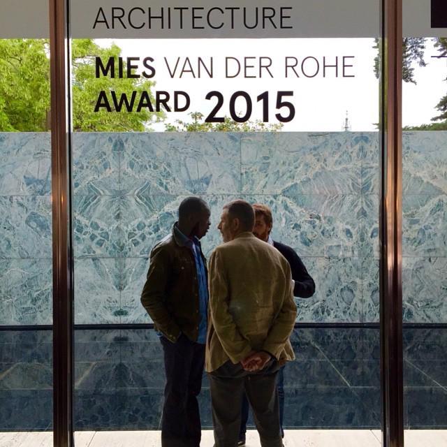 BarcelonaInsta's tweet image. Francis Keré, Toni Cumella and Eugeni Bach preparing the first Tándem #creativeprocesses #… ift.tt/1ILIIyZ