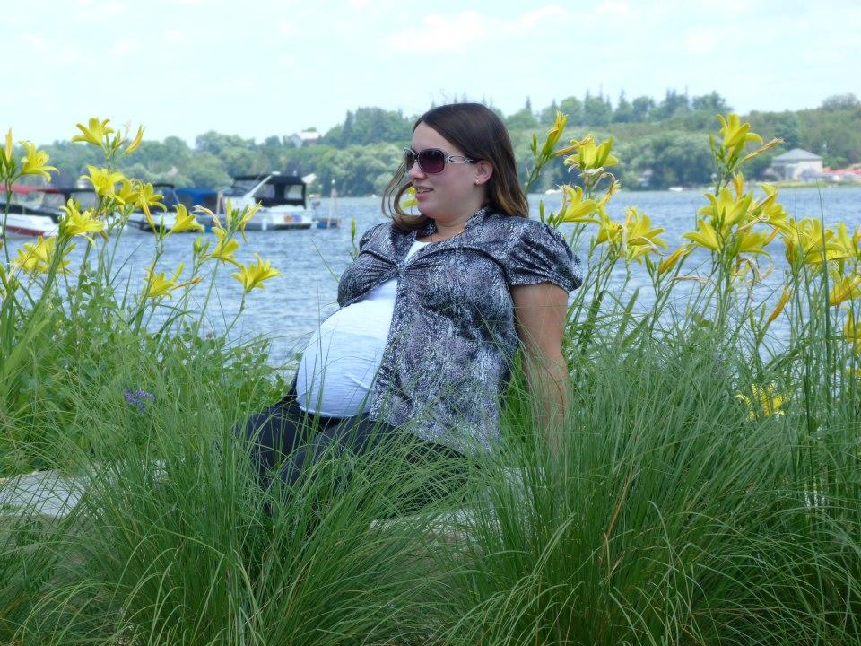 aliciakaufman's tweet photo. I shared my belief in hugs at http://t.co/8mW7Zu3hQW and Huggies gave $5 to baby hugging programs in Cdn hospitals. http://t.co/XECTvrmscZ