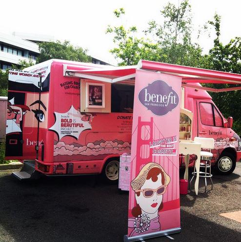 QVC_UK_Careers's tweet photo. #Brow Now in Chiswick Park*
*The @BenefitUK #BenBus has stopped to see us at @CP_EW today #workhappy http://t.co/isXeE8nG3g